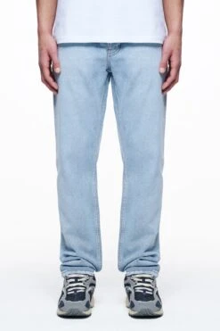 Kelton Straight Jeans Washed Light Blue
