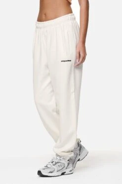 Villa High Waisted Sweat Pants Washed Coconut Milk Black Gum